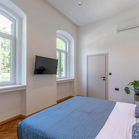 Polai Park Apartments エクステリア 写真