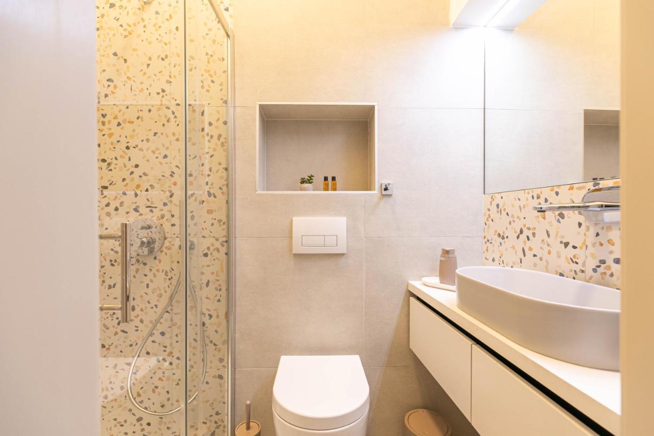Polai Park Apartments エクステリア 写真